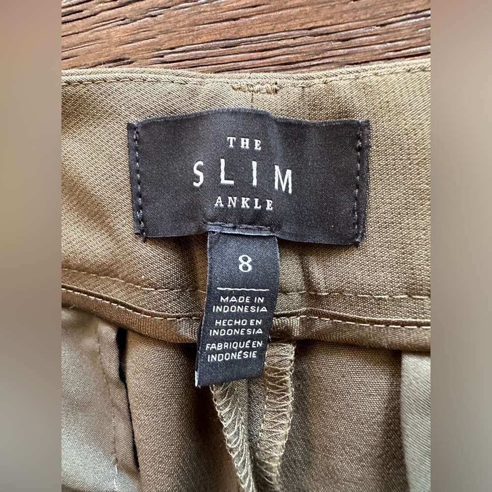WHBM Slim Ankle Olive Green Pant- size 8 - Picture 3 of 8